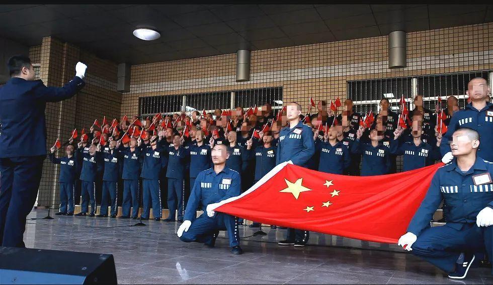 qq被别人拉黑了怎么办才能联系对方？
